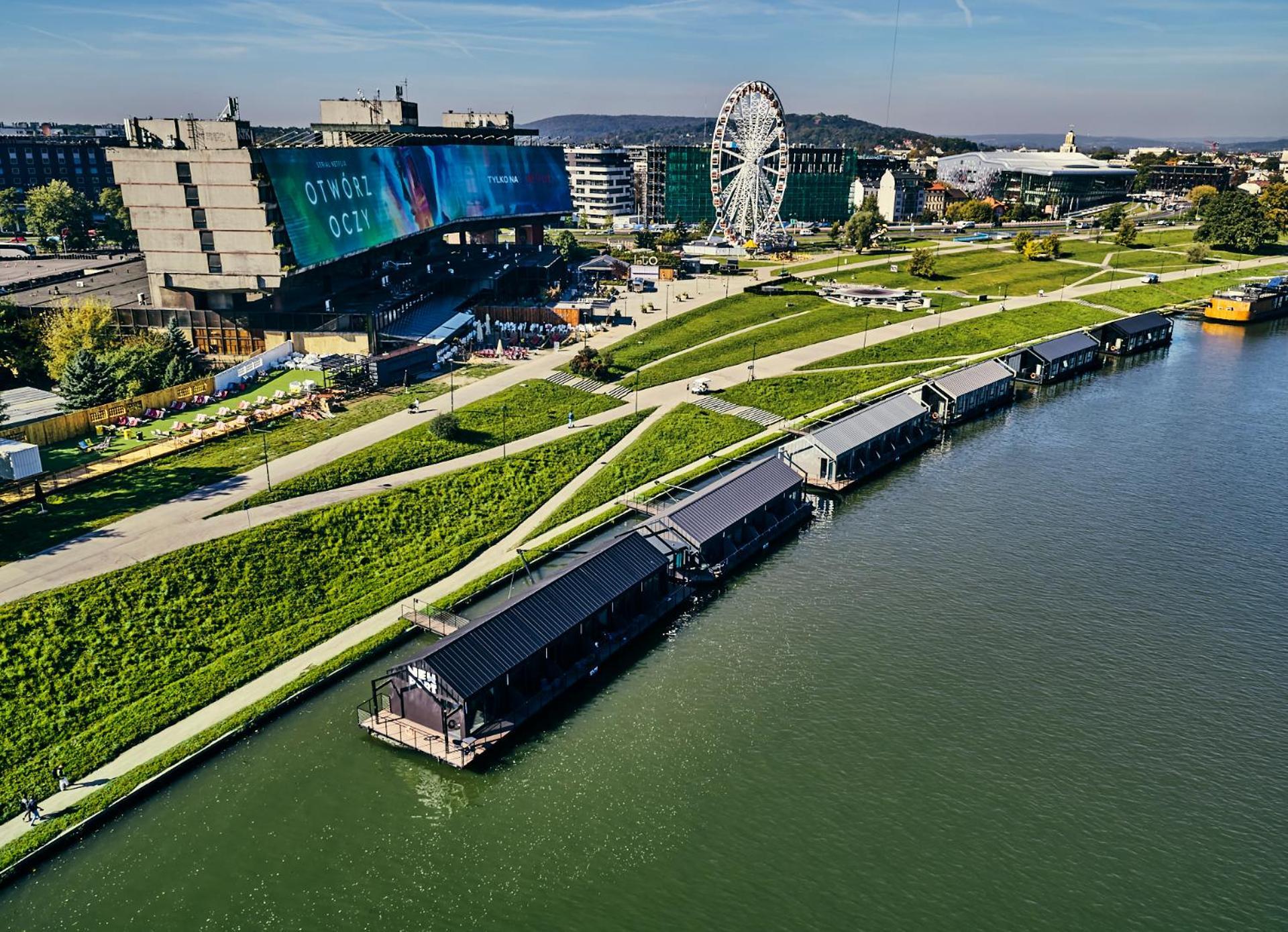 New Port Apartments On The River — Foto 1